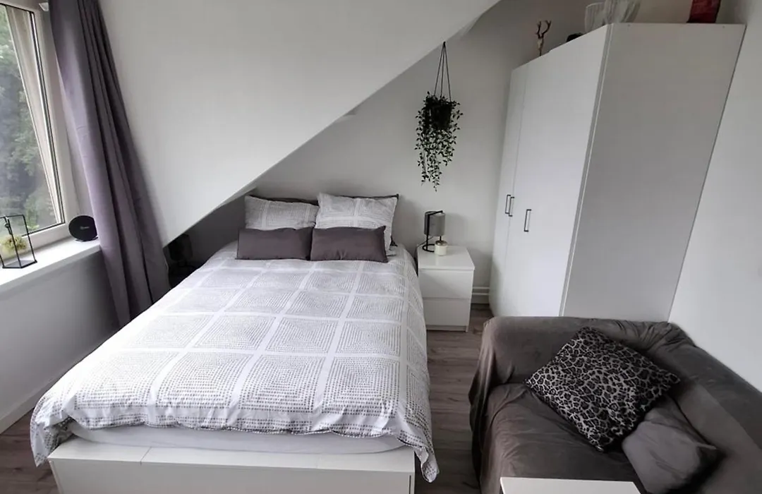 Studio 76 Groningen Met Gratis Leenfietsen-1